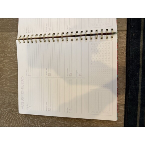 NEW Orange Circle Age of Romance 2026 Extra-Large Spiral 17-Month Planner - Picture 7 of 9